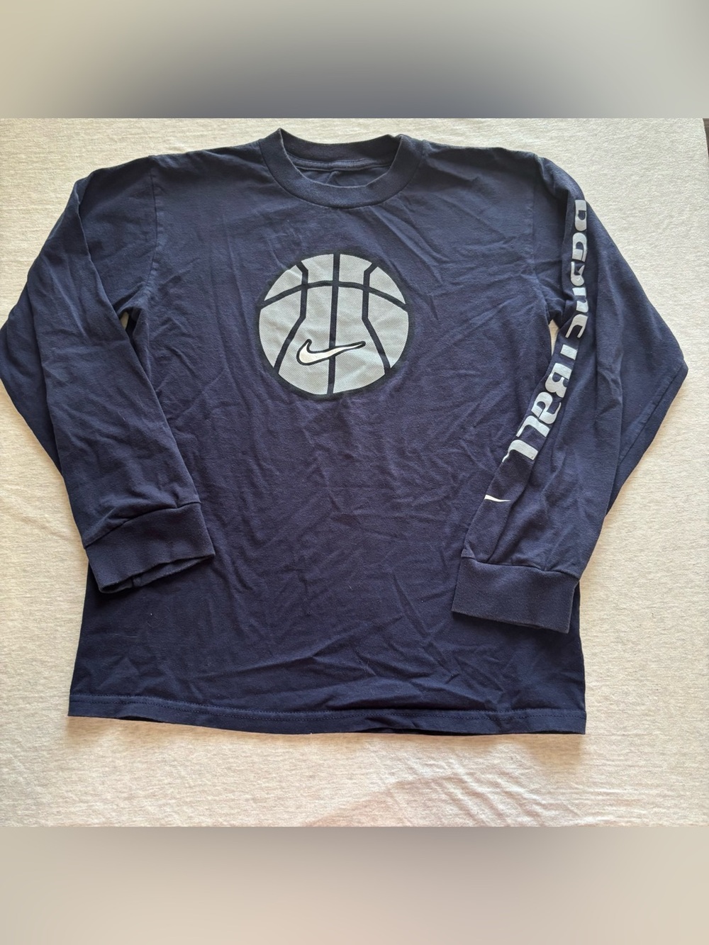 Nike Youth Basketball Graphic Long Sleeve Shirt Navy Blue Size M